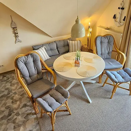 Kapitaenshaus Backbord- 63-02 * Kühlungsborn